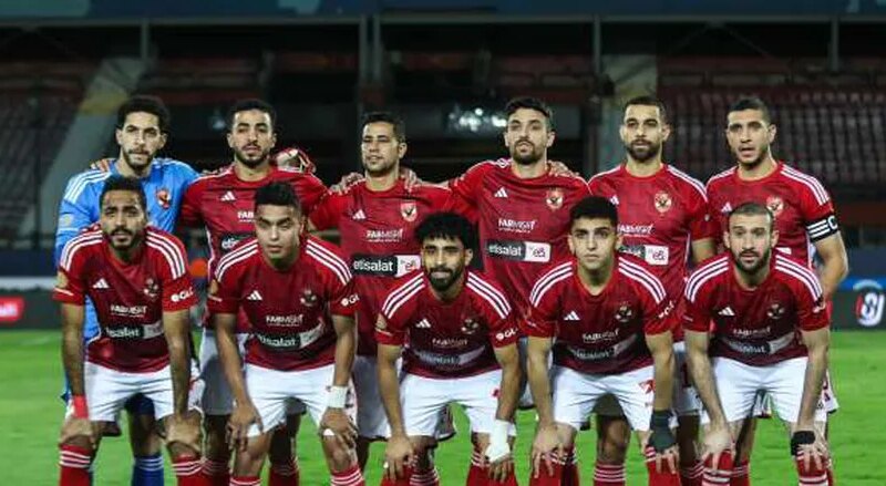 صراع ثنائي داخل النادي الأهلي قبل مباراة الزمالك.. ما السبب؟